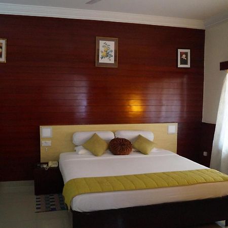 Hotel Badami Court Exterior photo