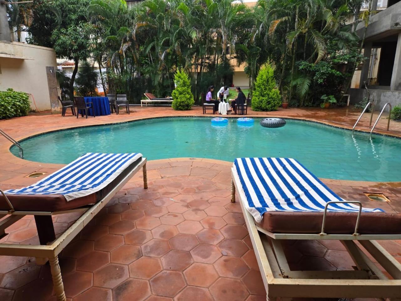 Hotel Badami Court Exterior photo