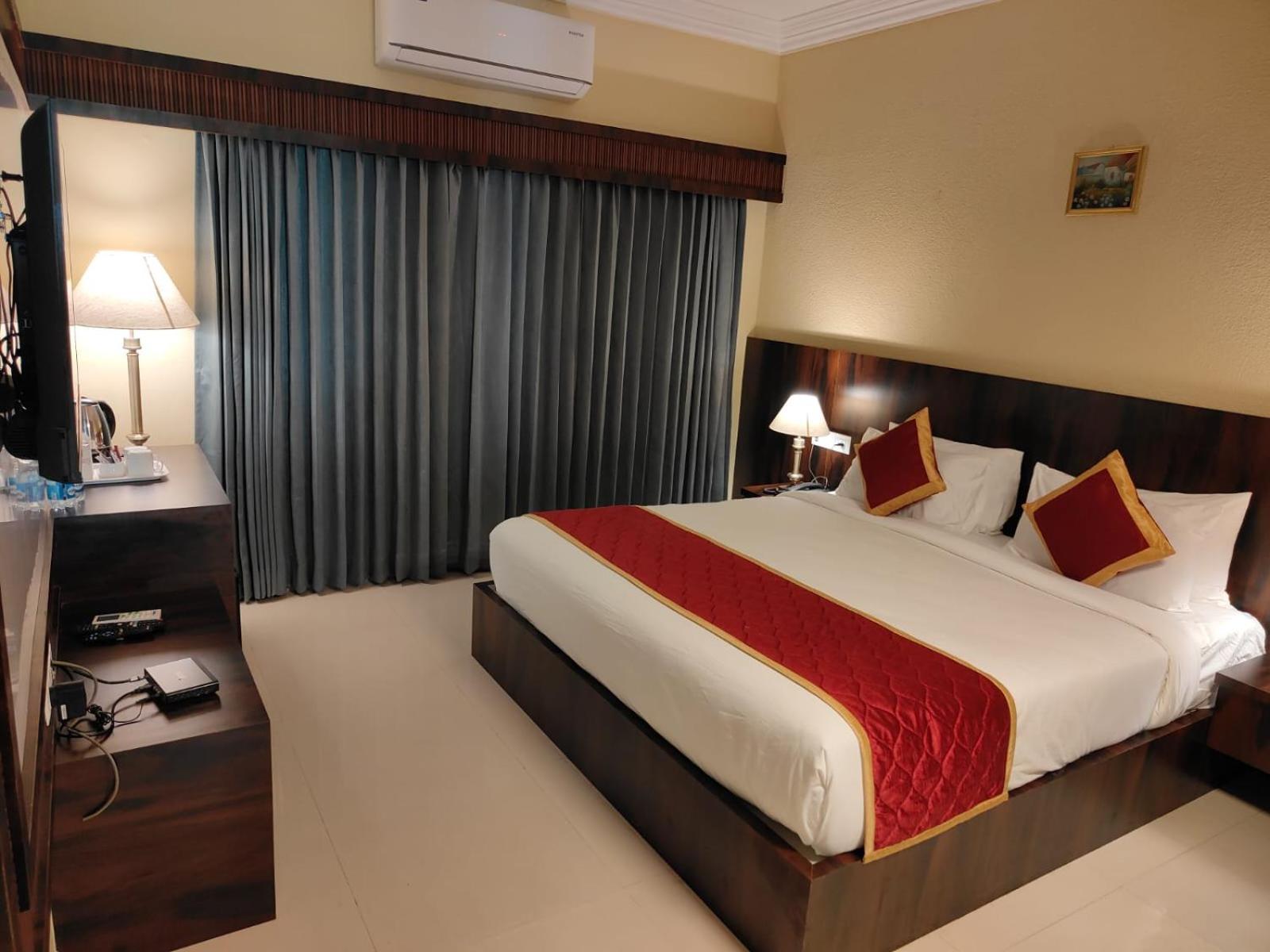 Hotel Badami Court Exterior photo