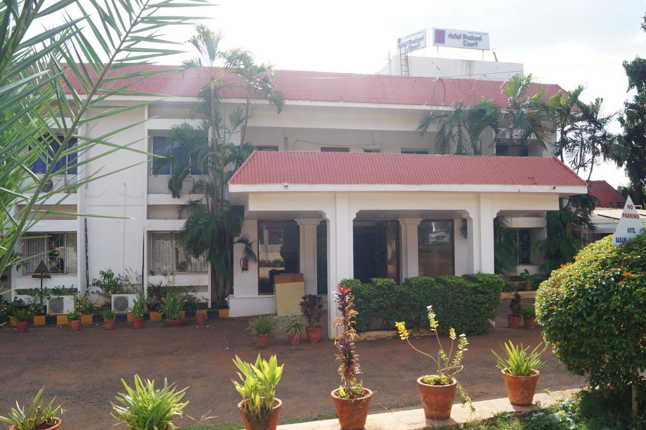 Hotel Badami Court Exterior photo