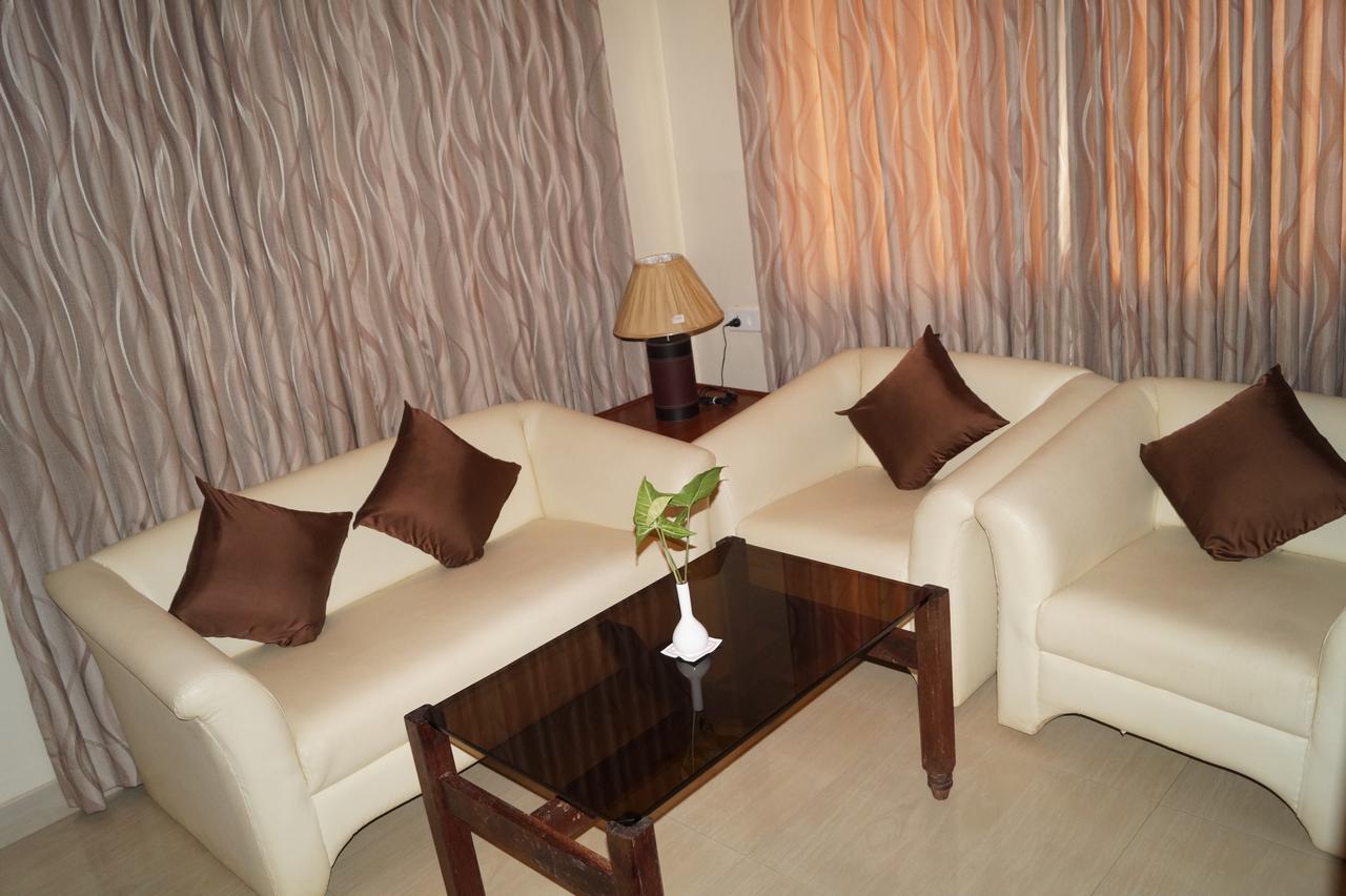 Hotel Badami Court Exterior photo
