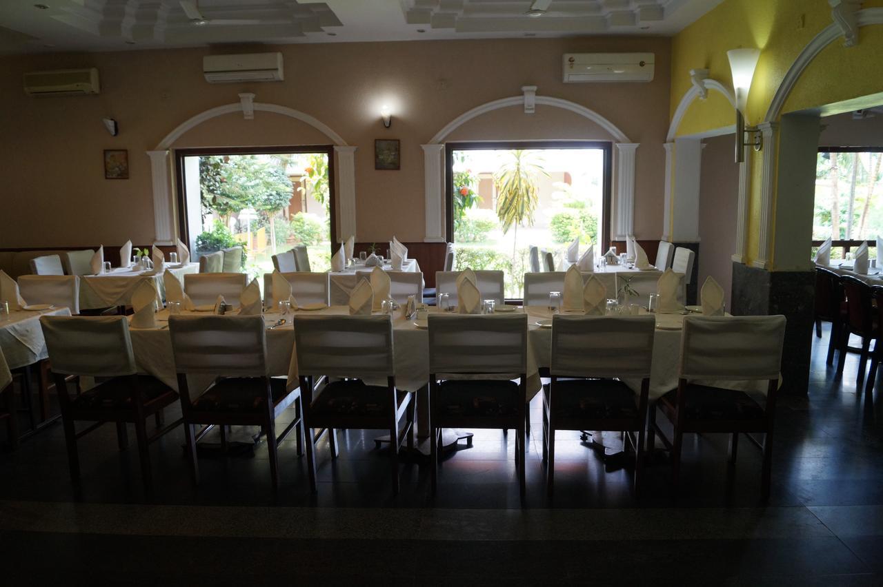 Hotel Badami Court Exterior photo